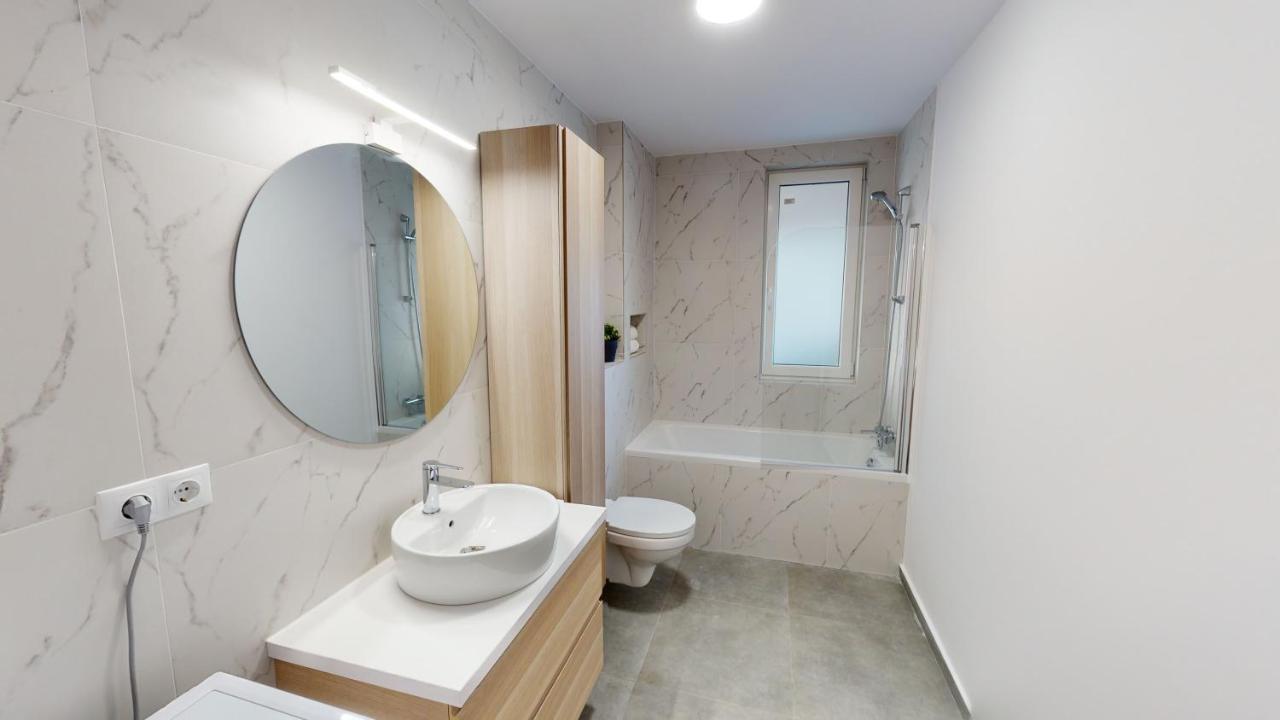 Apartment By The Lake Nr 4 Vrt Sibiu Exterior foto